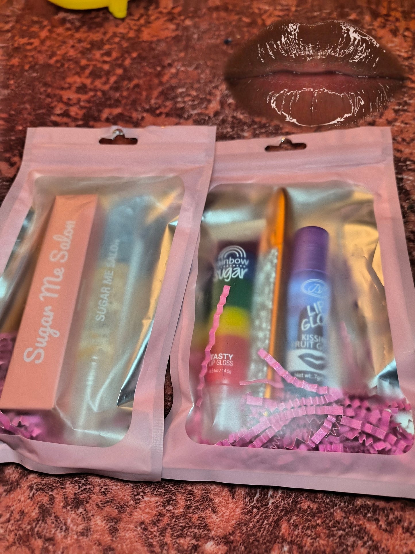 💄Mystery Lipgloss/eyelashes bundles